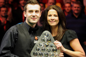 意媒：诺丁汉森林预计周二与尤文接触，以敲定道路的转会