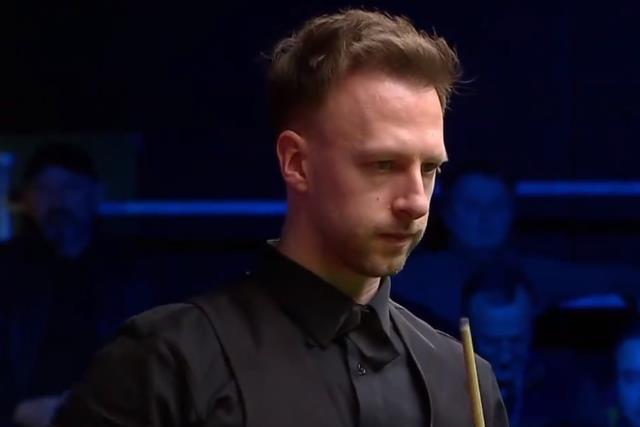 库里发布圣诞庆祝短片，穿的还是UA鞋