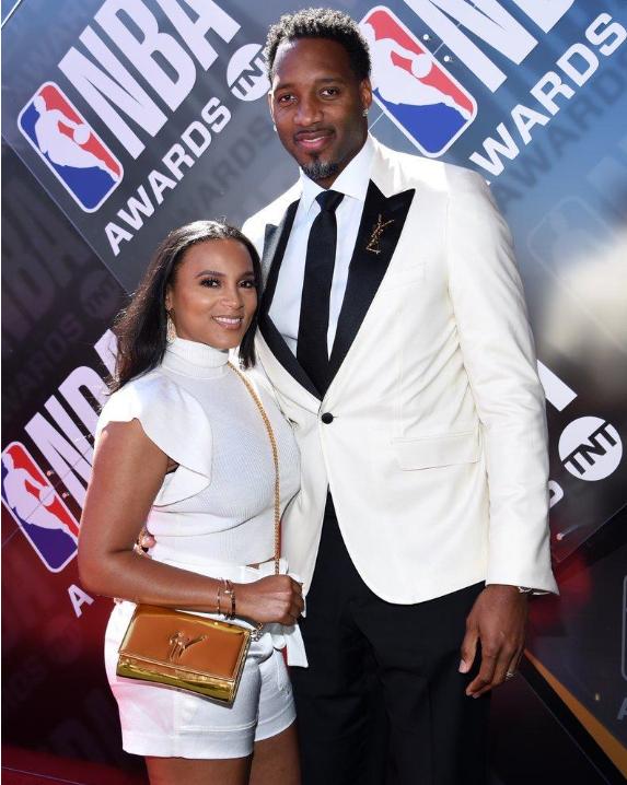 提出了严峻 提出了严峻